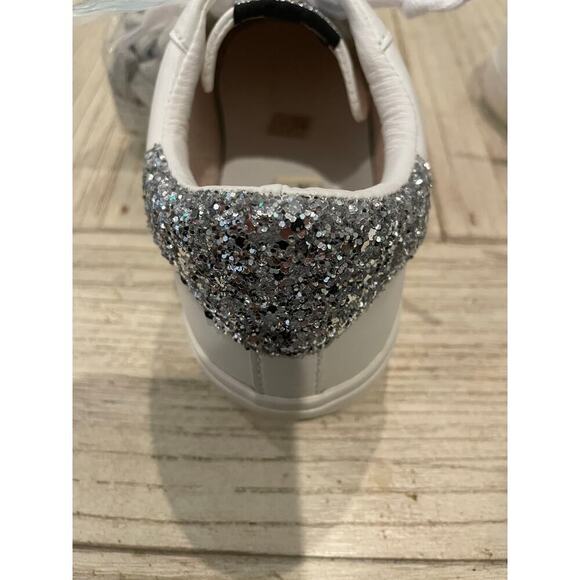 Vintage Havana Women's White Sneakers with Pink Star Accents 6.5 NWT - Picture 4 of 9